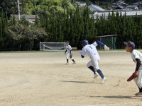 ２